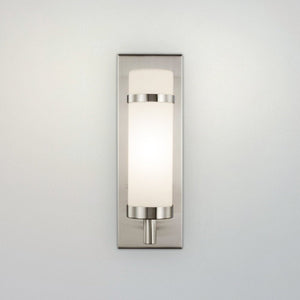 Urban Ambiance - Wall Sconce - UHP4630 Mid Century Modern Indoor Wall Sconce, 13 - 1/2''H x 4"W x 4 - 1/2''D, Brushed Nickel Finish, Busselton Collection - 