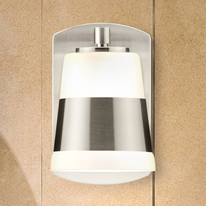 UHP4640 Modern Indoor Bath Light, 7-7/8''H x 6-3/4"W x 4-3/4''D, Brushed Nickel Finish, Rheine Collection