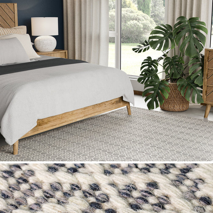 UJR0150 Luxury Hand-Woven Natural Low-Pile Rug