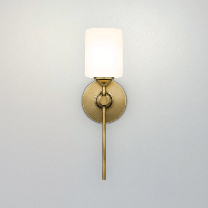 UQL4460 Vintage Indoor Wall Sconce, 16.00''H x 5.00''W x 6.00''D, Weathered Brass Finish, Rialto Collection