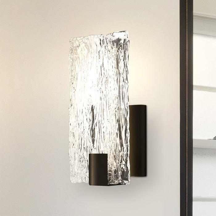 UQL5204 Contemporary Indoor Wall Sconce, 12.00''H x 6.00''W x 3.75''D, Matte Black Finish, Riga Collection